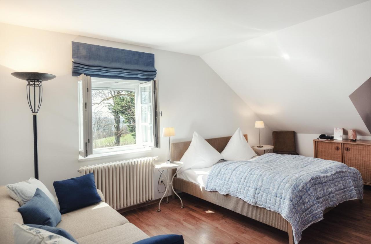 Biohotel Schlossgut Oberambach Esterno foto