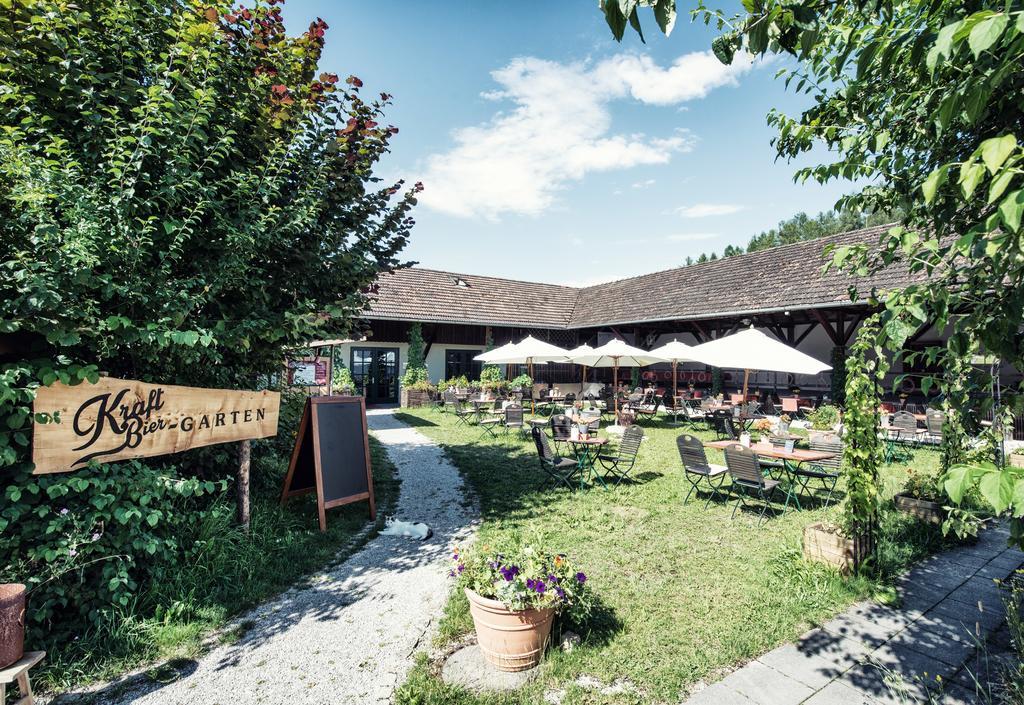 Biohotel Schlossgut Oberambach Münsing Esterno foto