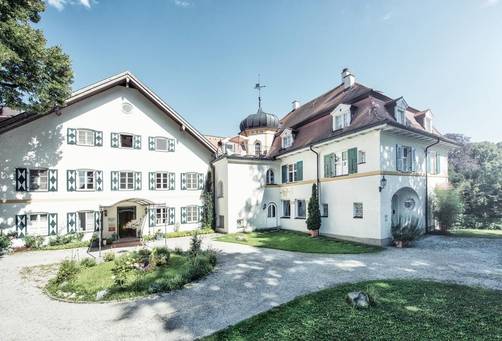 Biohotel Schlossgut Oberambach Esterno foto