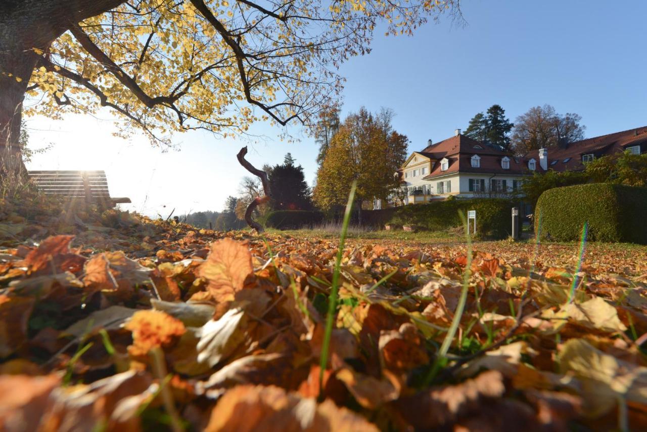 Biohotel Schlossgut Oberambach Münsing Esterno foto